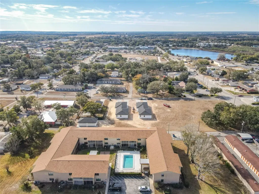 130 E Johnson Avenue Lake Wales FL 33853