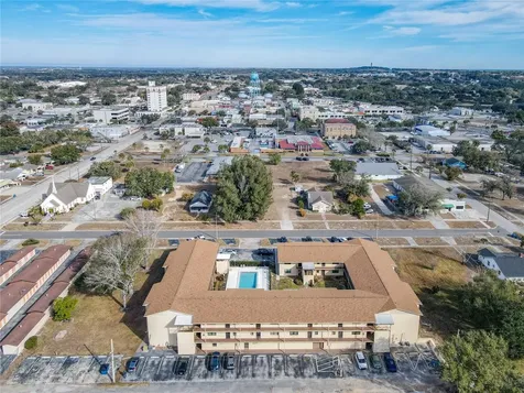 130 E Johnson Avenue Lake Wales FL 33853