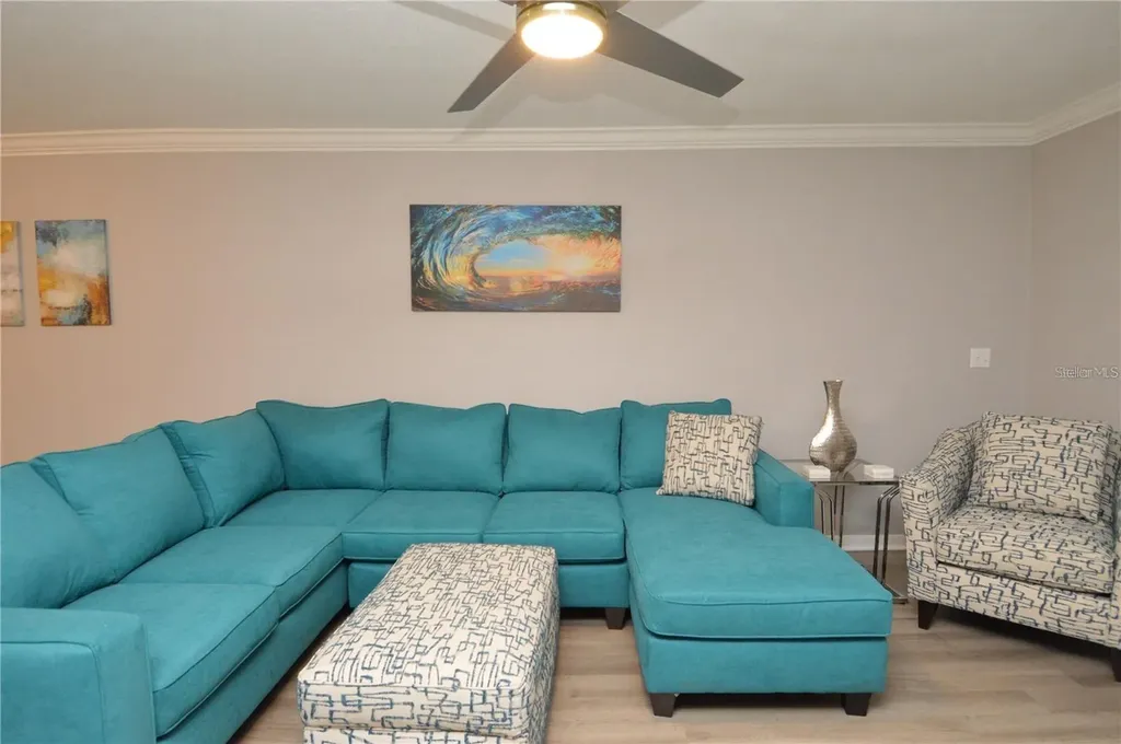 4908 38th Way S St Petersburg FL 33711