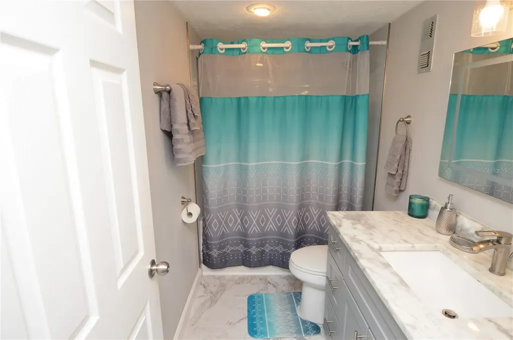 4908 38th Way S St Petersburg FL 33711