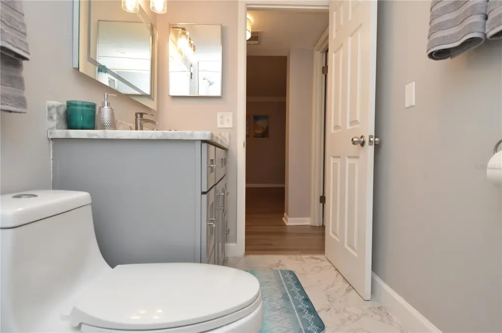 4908 38th Way S St Petersburg FL 33711