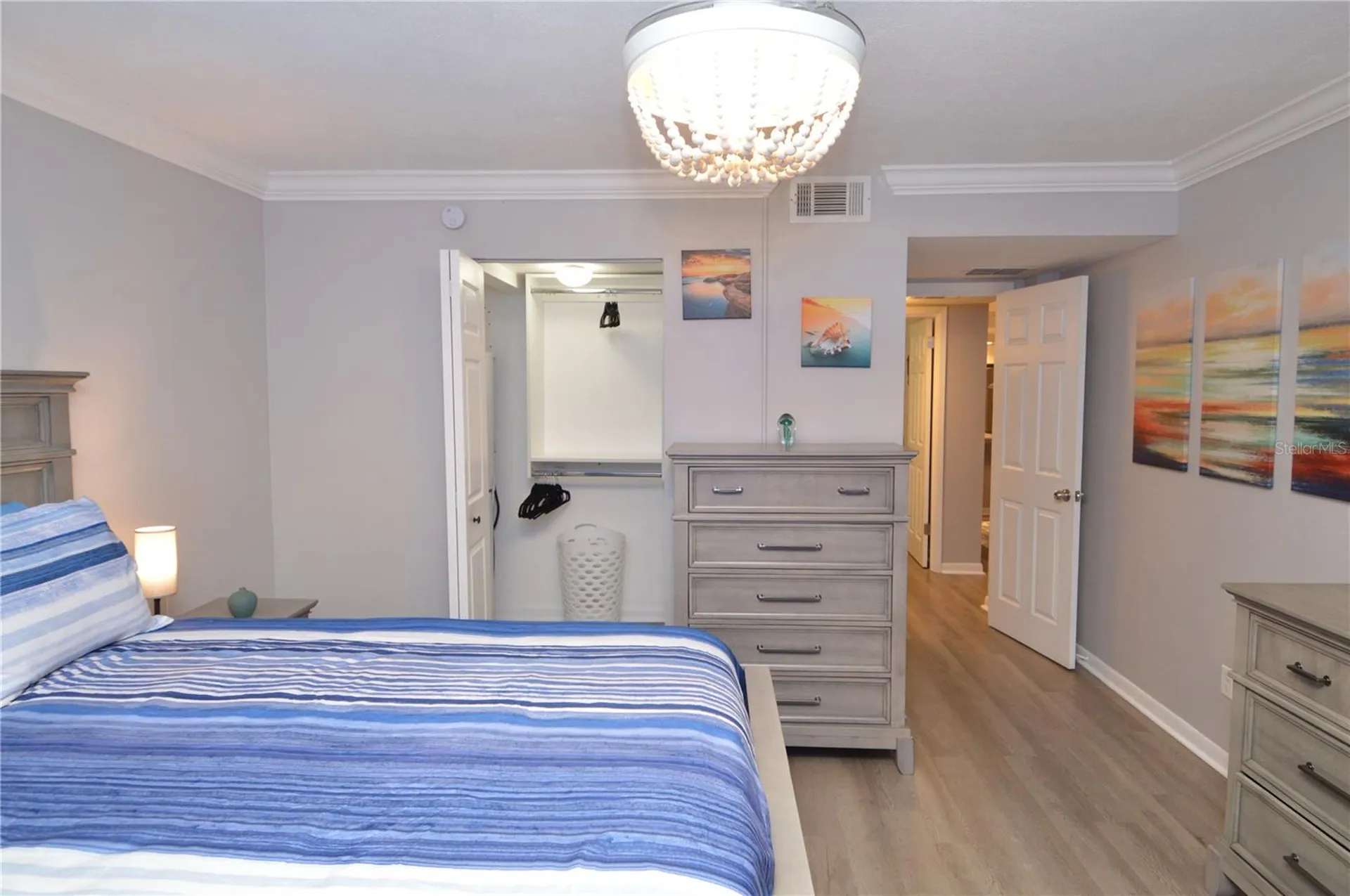 4908 38th Way S St Petersburg FL 33711