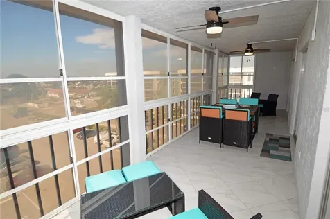 4908 38th Way S St Petersburg FL 33711