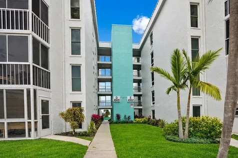 4908 38th Way S St Petersburg FL 33711