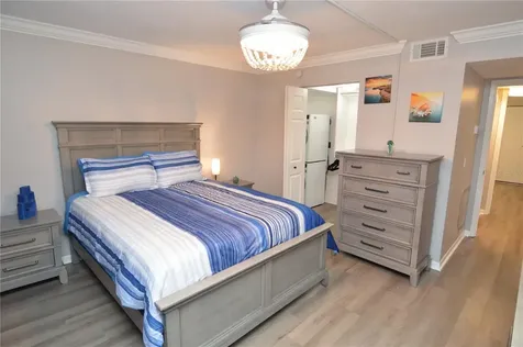 4908 38th Way S St Petersburg FL 33711