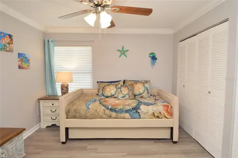 4908 38th Way S St Petersburg FL 33711