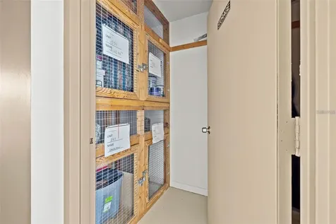 4908 38th Way S St Petersburg FL 33711