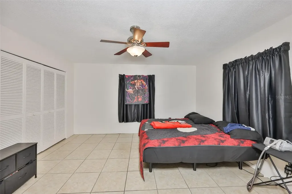 5534 22nd Avenue N St Petersburg FL 33710