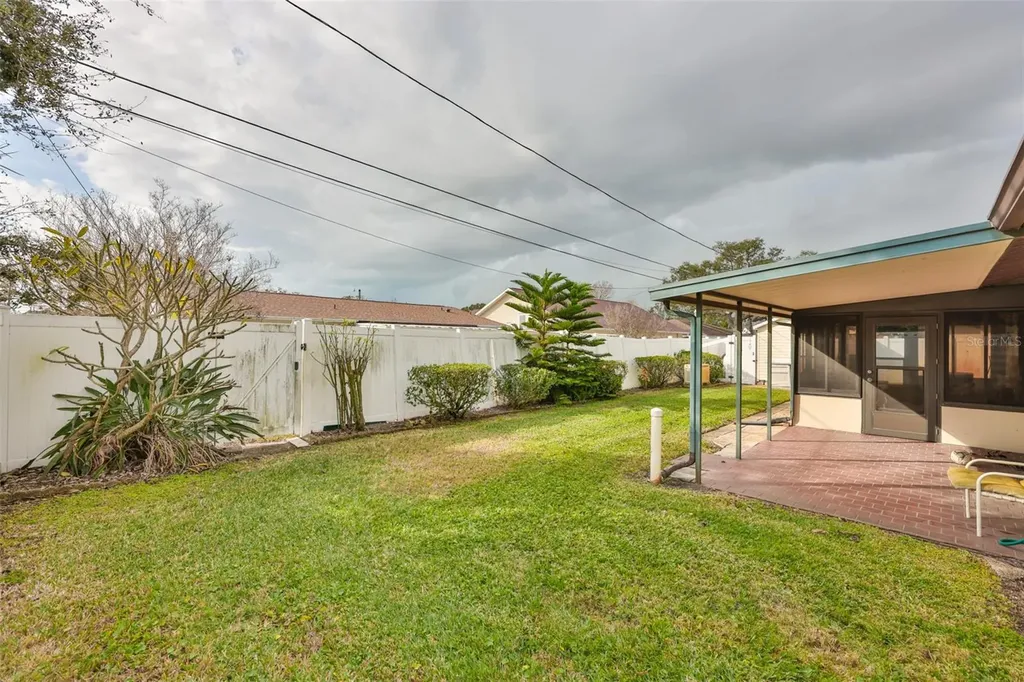 5534 22nd Avenue N St Petersburg FL 33710