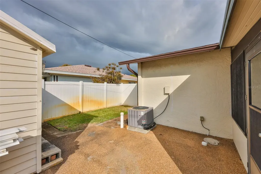 5534 22nd Avenue N St Petersburg FL 33710