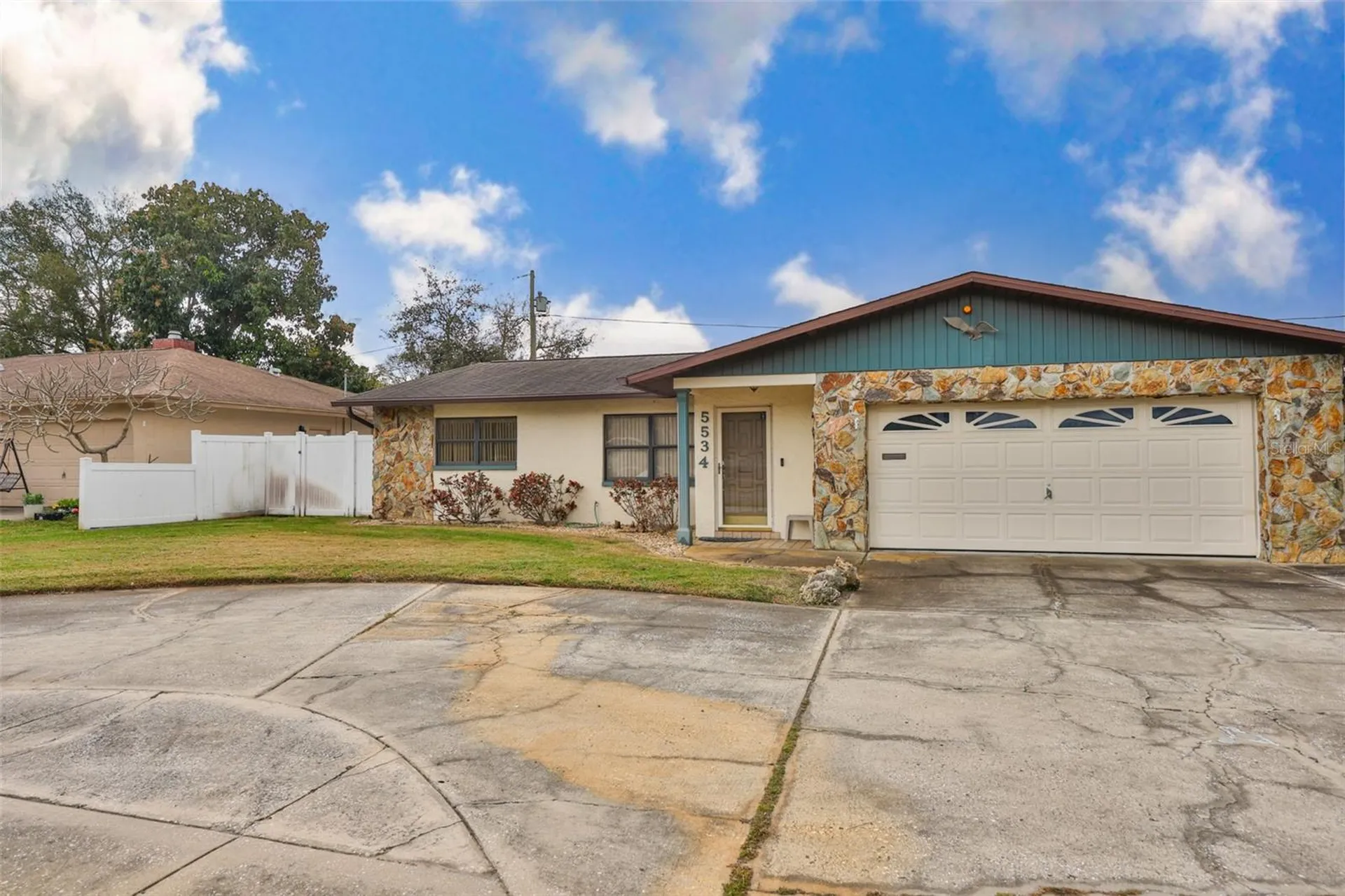 5534 22nd Avenue N St Petersburg FL 33710
