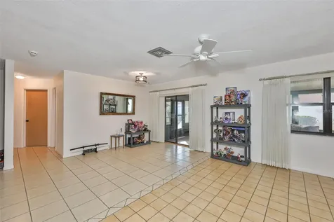 5534 22nd Avenue N St Petersburg FL 33710