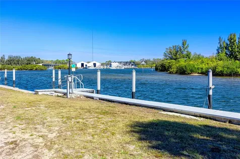 800 Chesapeake Drive Tarpon Springs FL 34689
