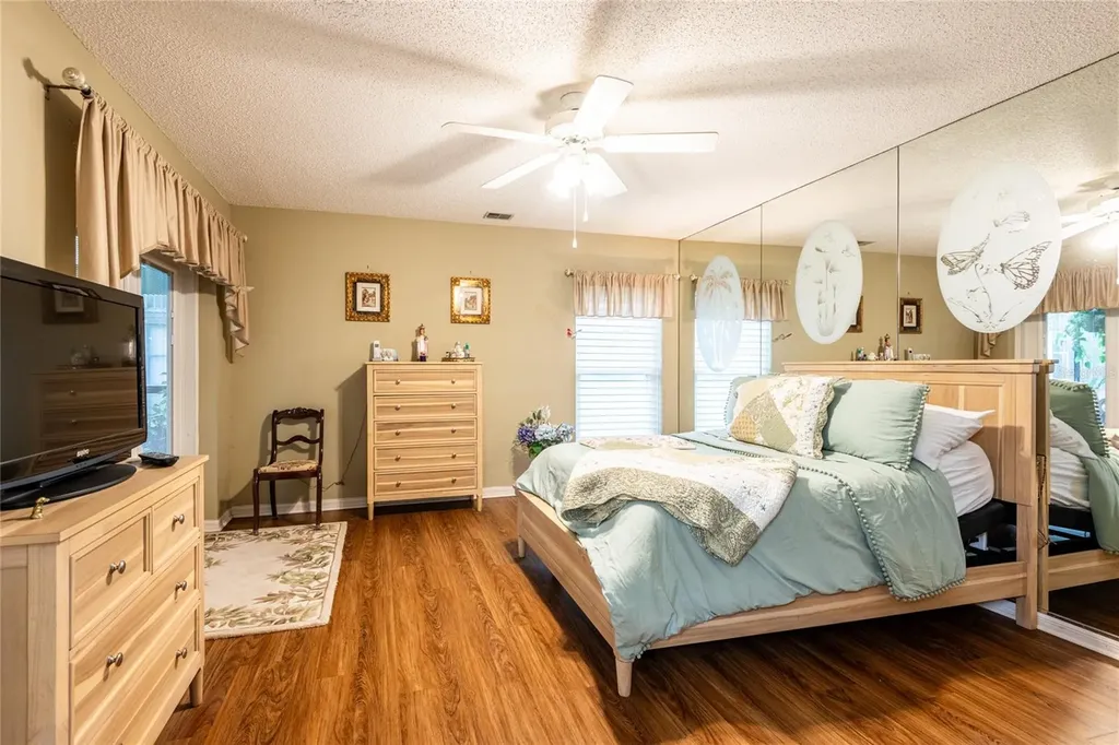 1801 E Lake Road Palm Harbor FL 34685