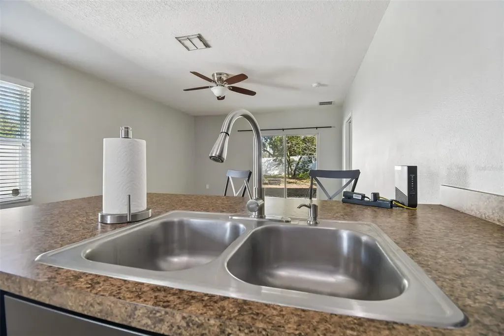 10104 Hawk Storm Avenue Tampa FL 33610