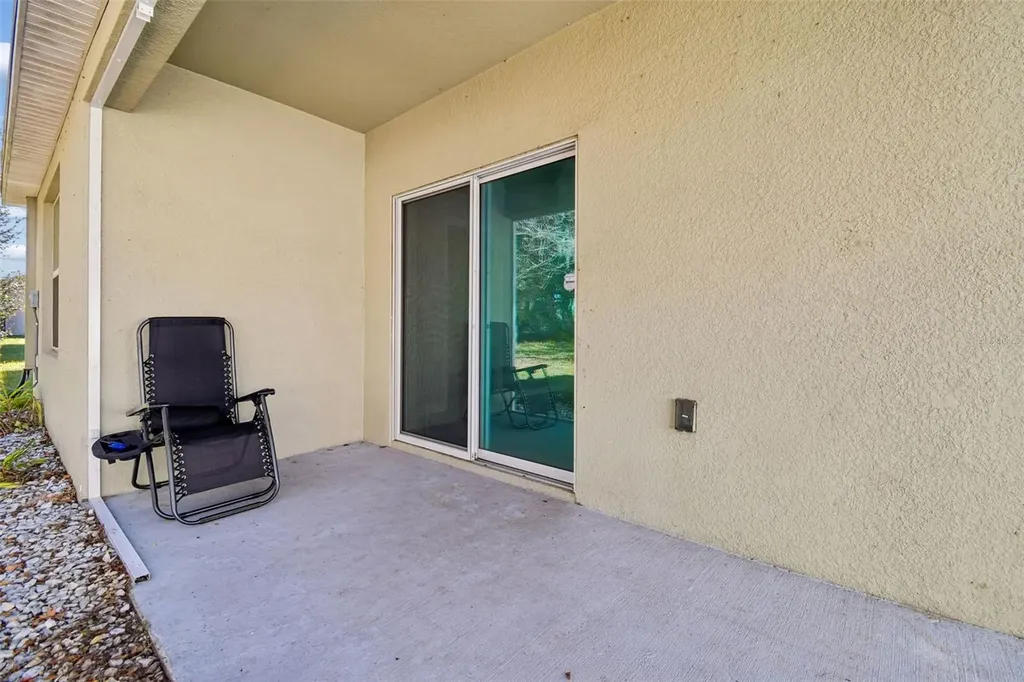 10104 Hawk Storm Avenue Tampa FL 33610