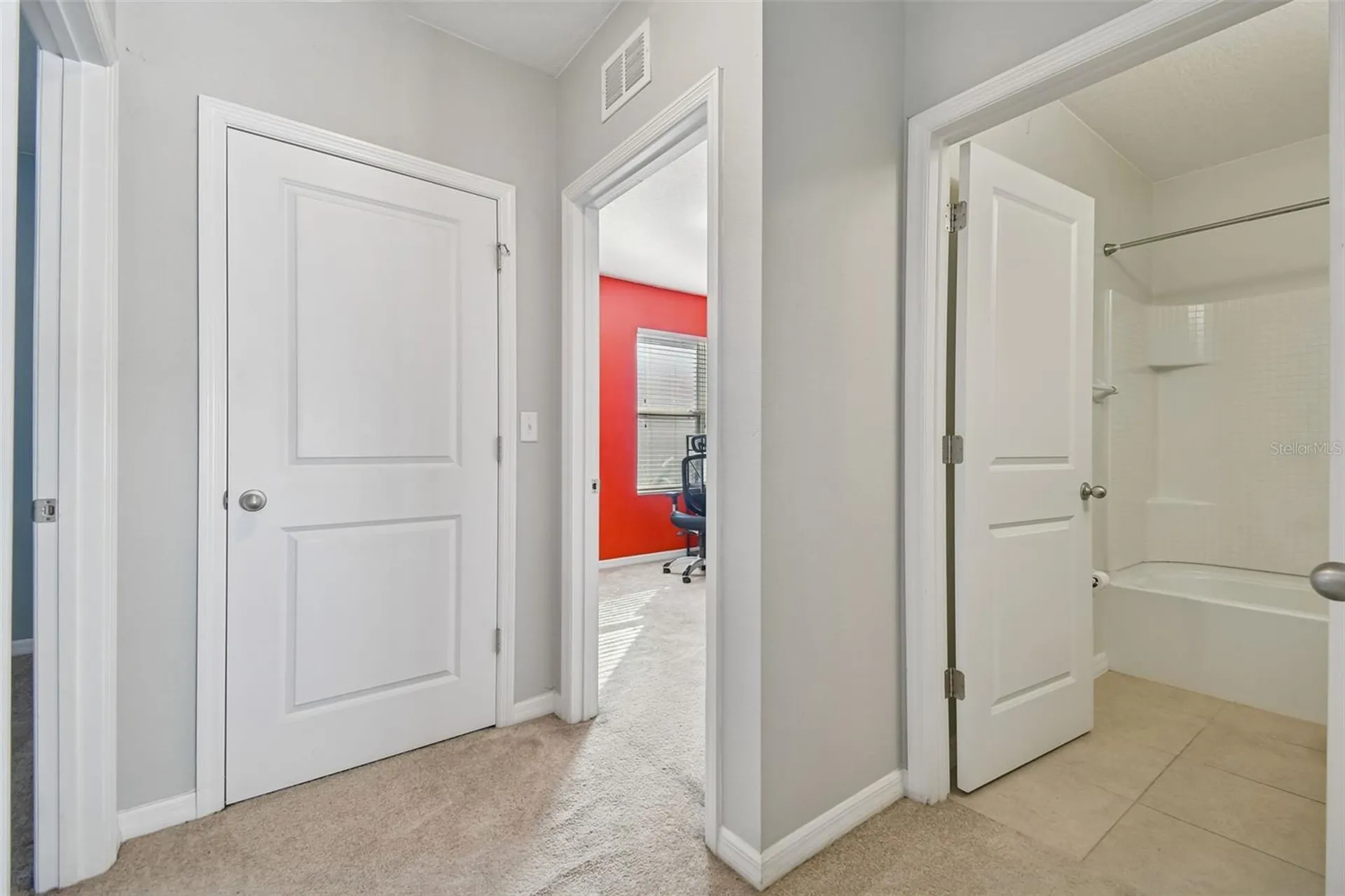 10104 Hawk Storm Avenue Tampa FL 33610