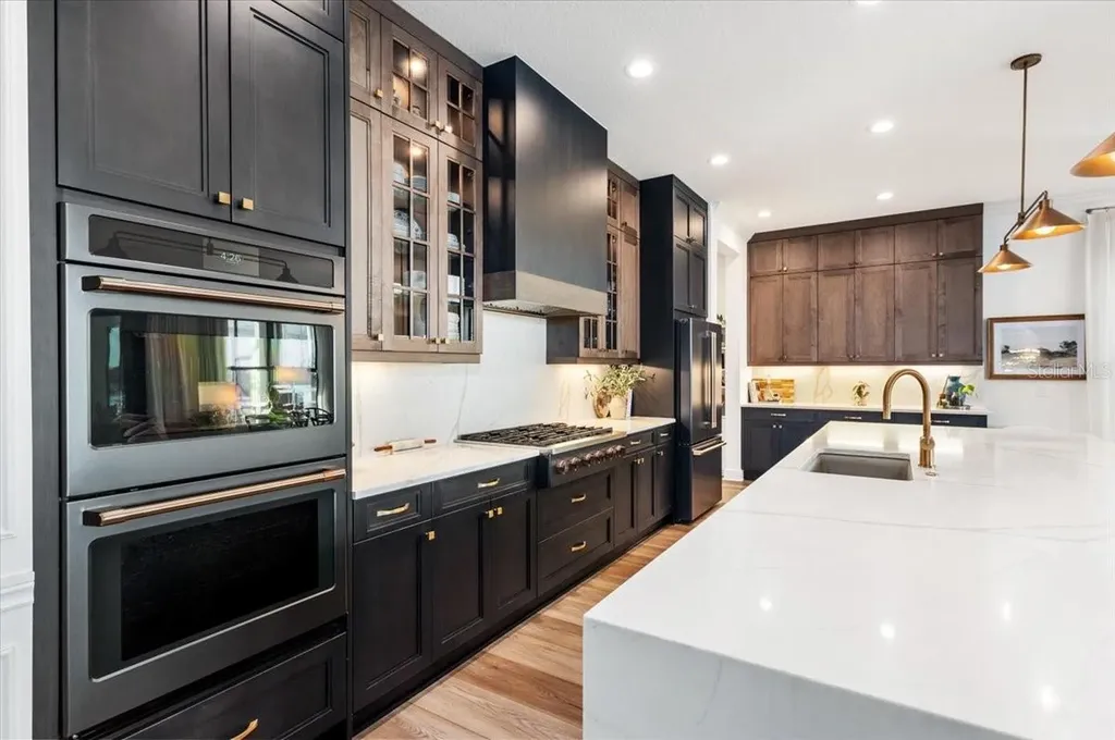6349 Isla Del Ray Avenue Sarasota FL 34240
