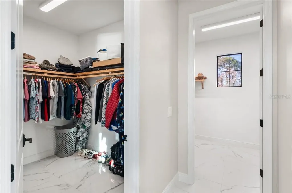 6349 Isla Del Ray Avenue Sarasota FL 34240