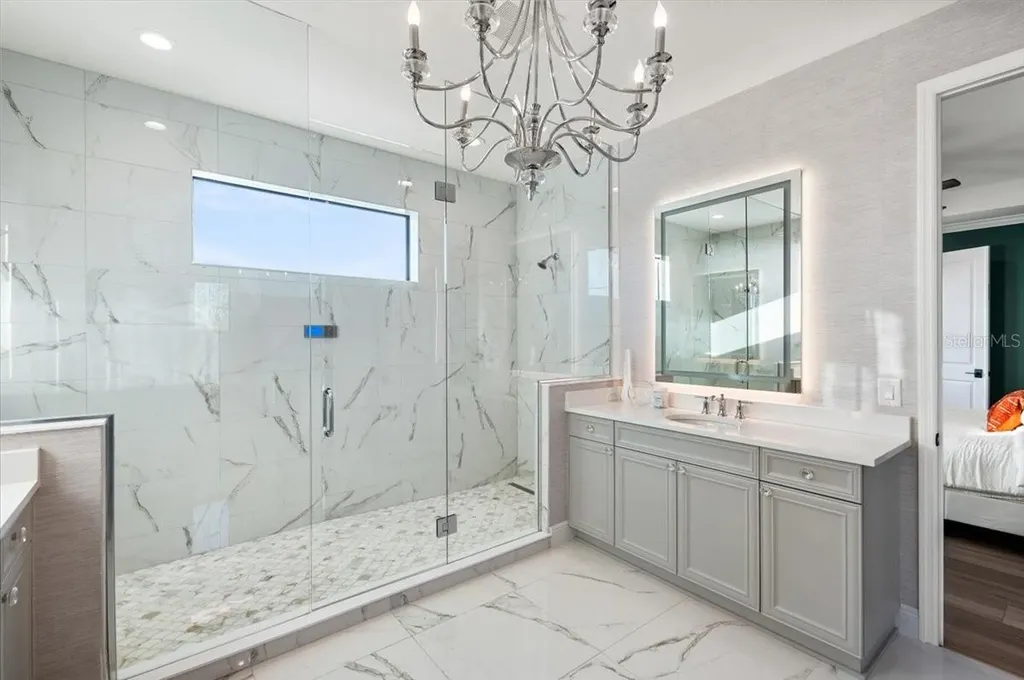 6349 Isla Del Ray Avenue Sarasota FL 34240