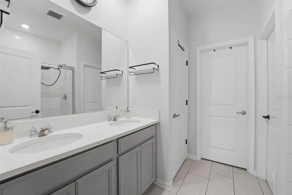 1770 Woodleaf Hammock Court Lakewood Ranch FL 34212