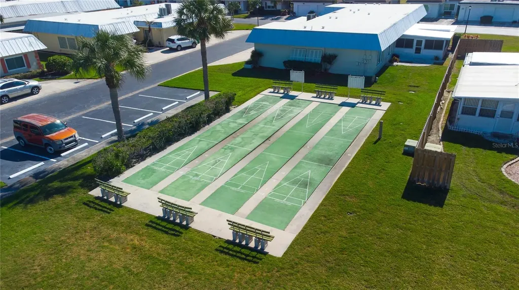 6575 Green Valley Drive Seminole FL 33777