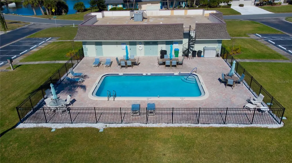 6575 Green Valley Drive Seminole FL 33777