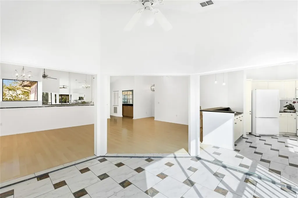 1648 Starling Drive Sarasota FL 34231