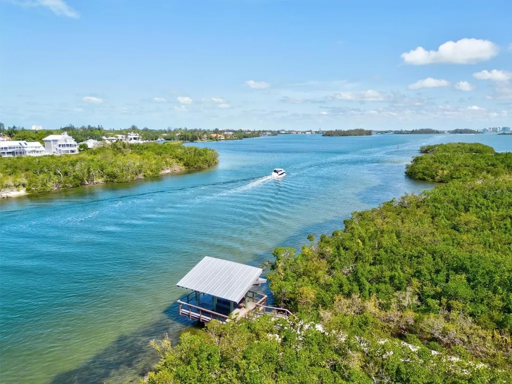 1648 Starling Drive Sarasota FL 34231