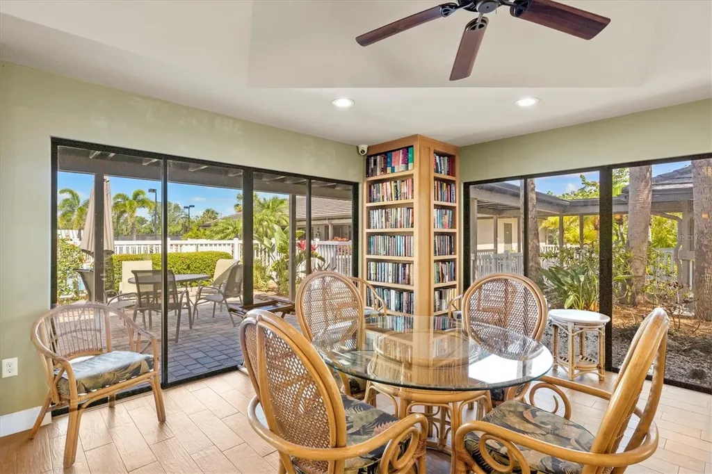1648 Starling Drive Sarasota FL 34231