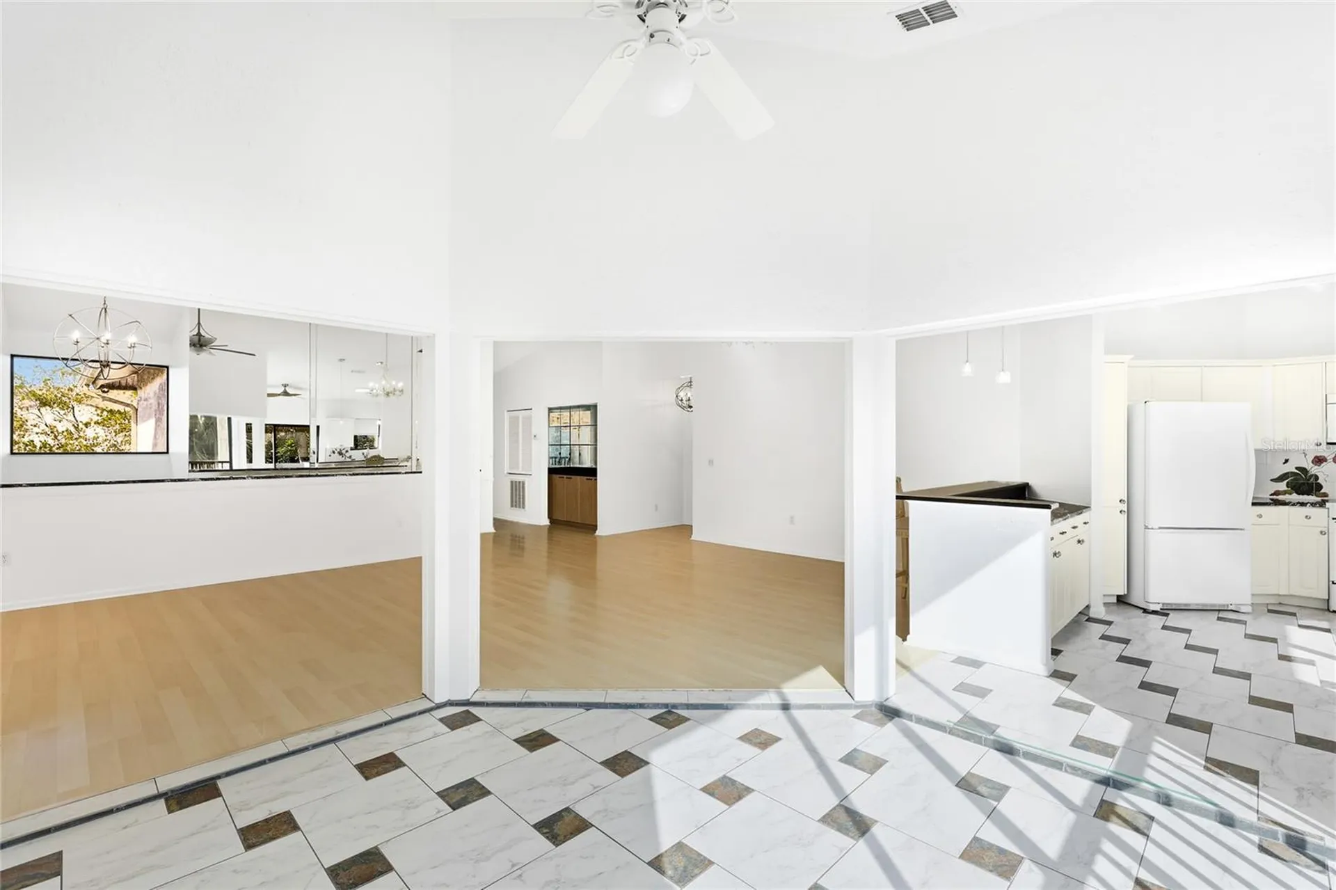1648 Starling Drive Sarasota FL 34231