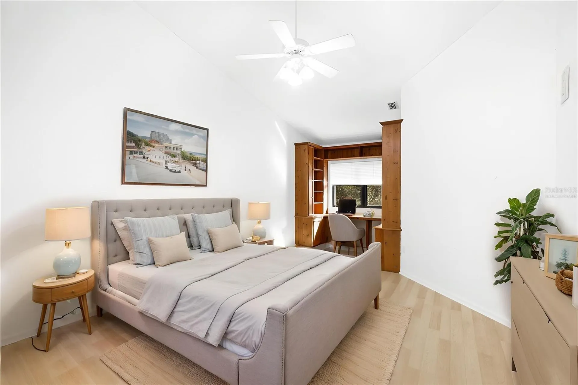 1648 Starling Drive Sarasota FL 34231