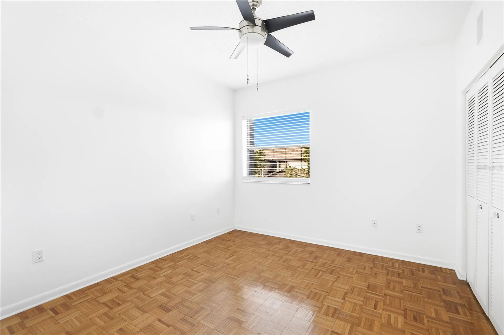 1648 Starling Drive Sarasota FL 34231