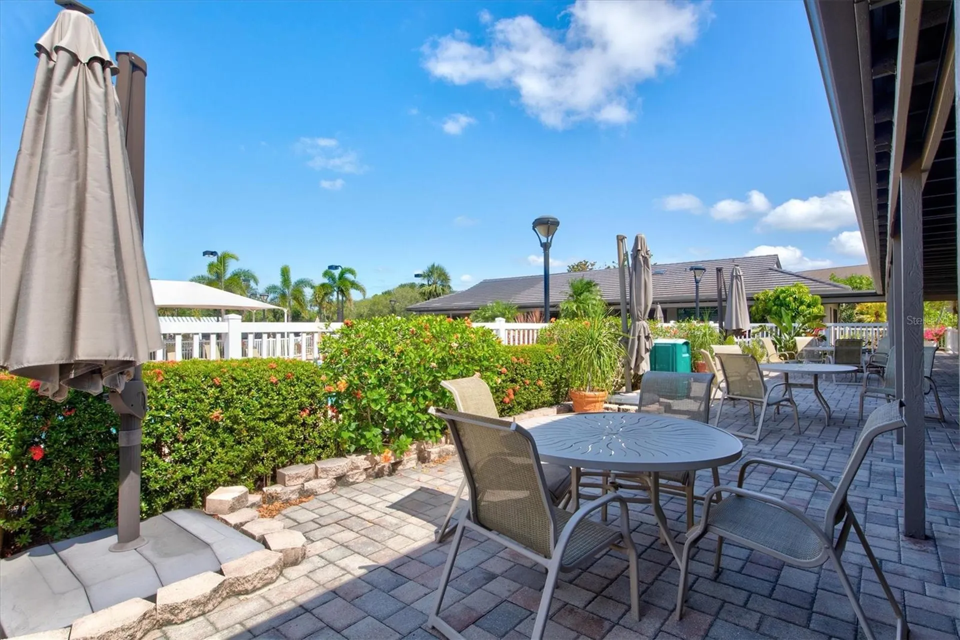 1648 Starling Drive Sarasota FL 34231