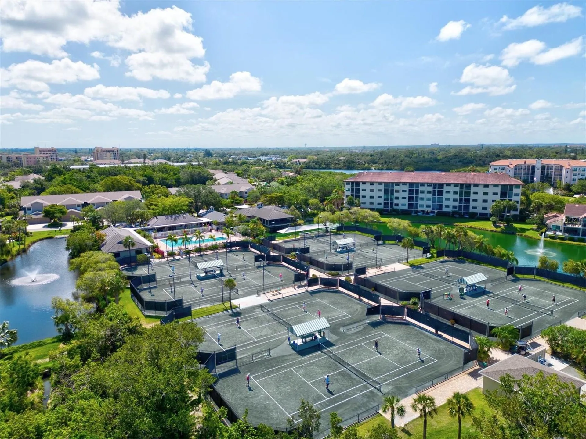1648 Starling Drive Sarasota FL 34231