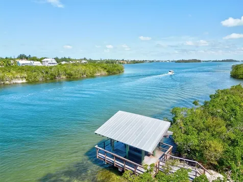 1648 Starling Drive Sarasota FL 34231