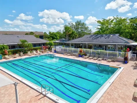 1648 Starling Drive Sarasota FL 34231