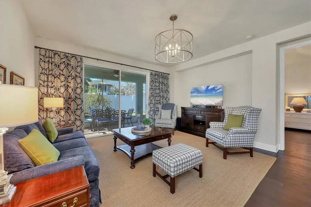 5099 Flag Street Sarasota FL 34232