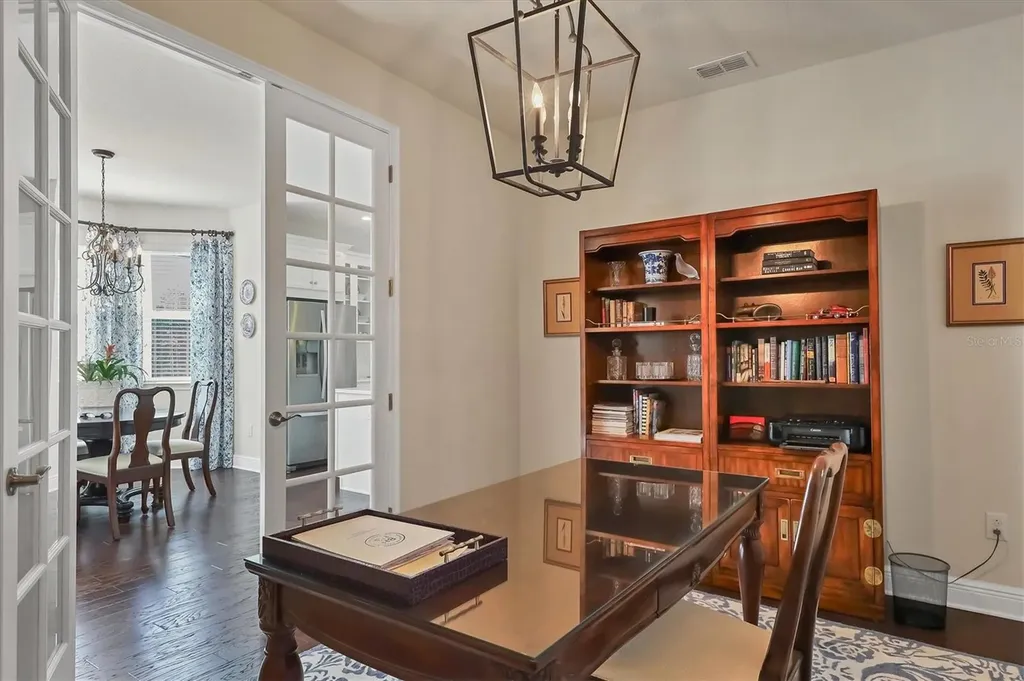 5099 Flag Street Sarasota FL 34232