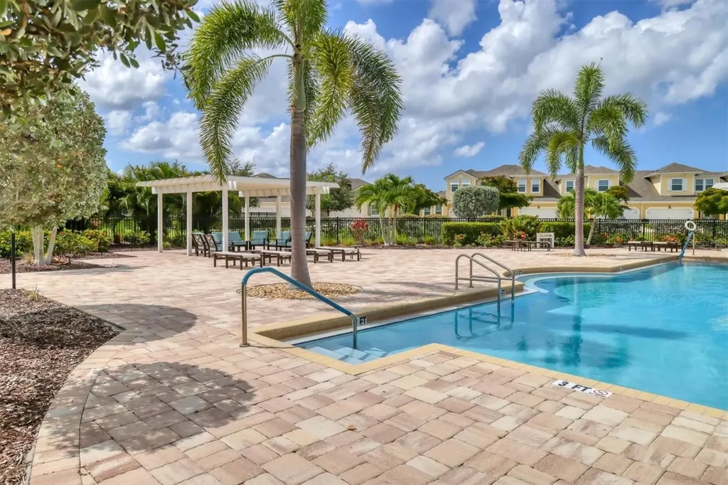 5099 Flag Street Sarasota FL 34232