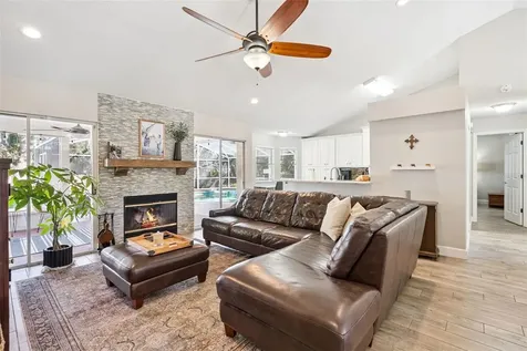 307 Oak Leaf Circle Lake Mary FL 32746