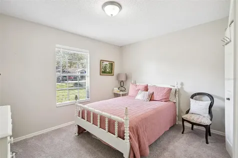 307 Oak Leaf Circle Lake Mary FL 32746