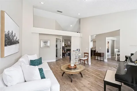 307 Oak Leaf Circle Lake Mary FL 32746