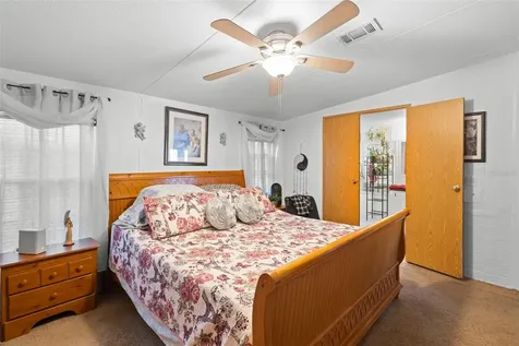 122 Leisure World Drive N Debary FL 32713