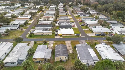 122 Leisure World Drive N Debary FL 32713