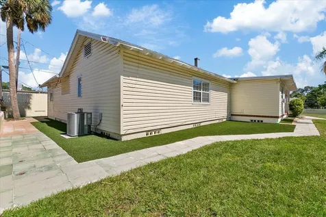 3801 1st Avenue S St Petersburg FL 33711