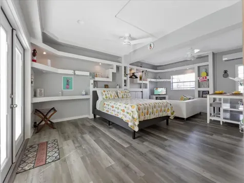 3801 1st Avenue S St Petersburg FL 33711