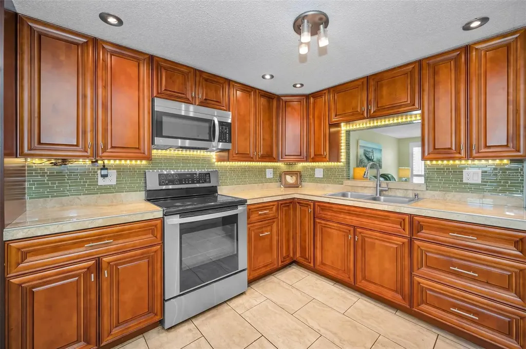 1000 Crane Court Dunedin FL 34698
