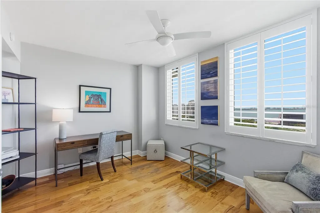800 N Tamiami Trail Sarasota FL 34236