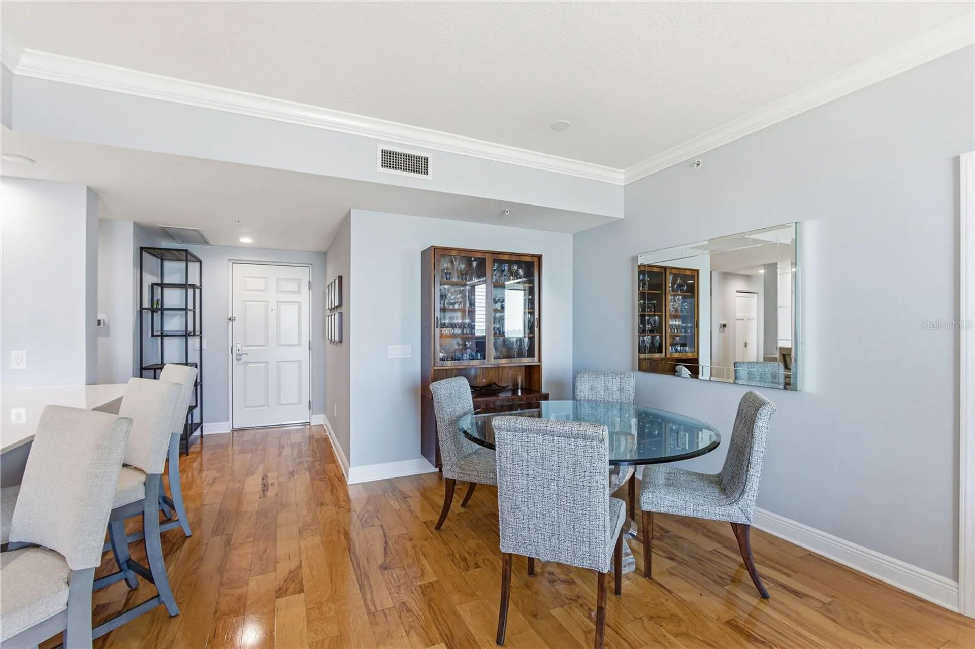 800 N Tamiami Trail Sarasota FL 34236